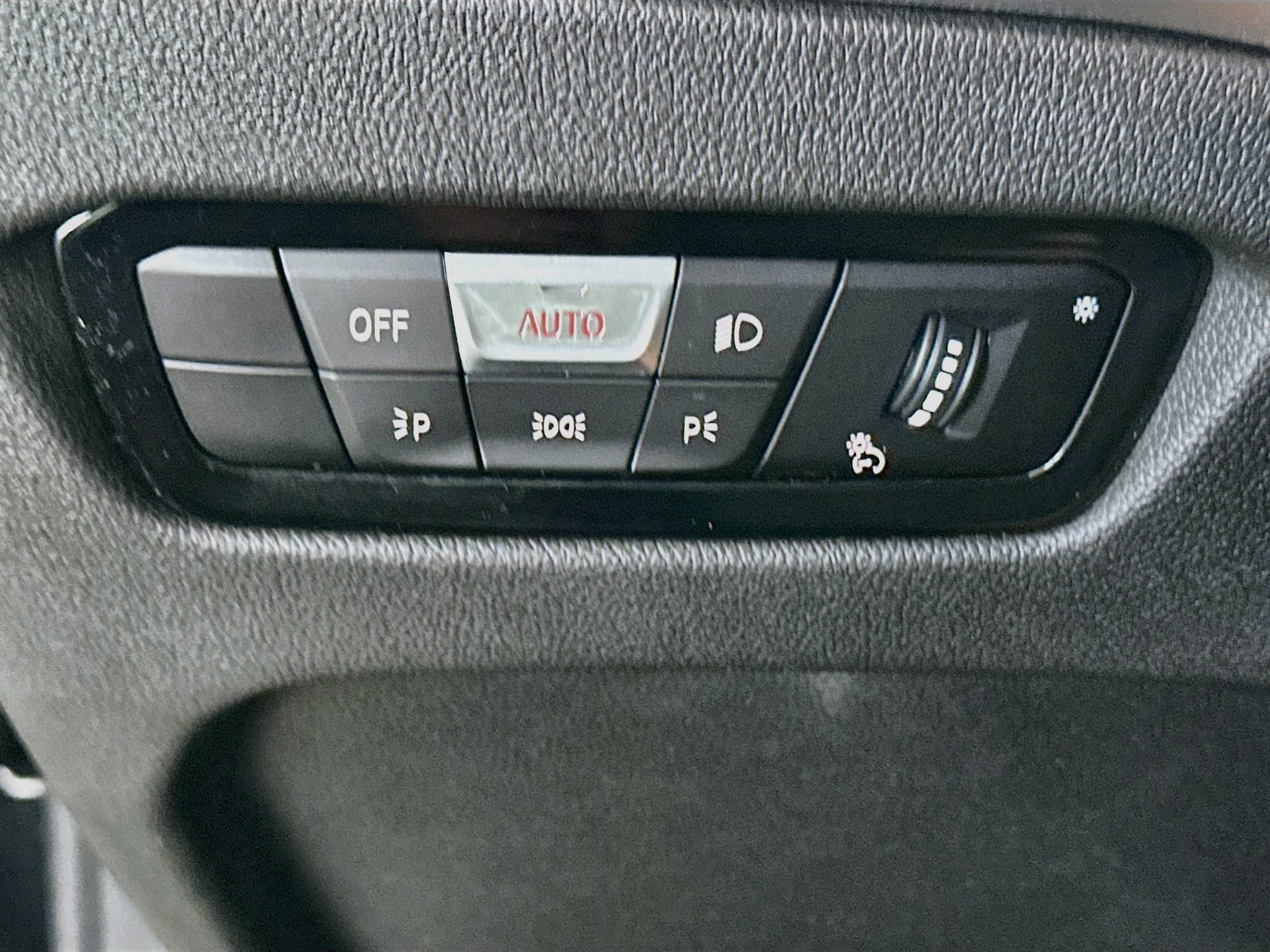 Used 2025 BMW 330i Sedan RWD image 17