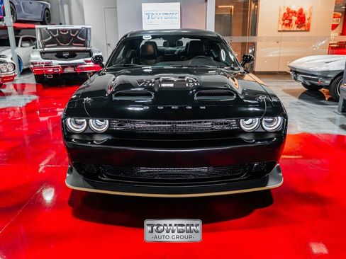 Used 2023 Dodge Challenger SRT Hellcat Redeye RWD image 3
