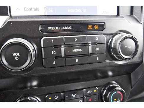 Used 2020 Ford F250 XLT w/ XLT Premium Package AWD/4WD image 28