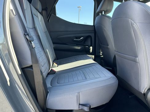 Used 2024 Hyundai Santa Cruz SEL image 15