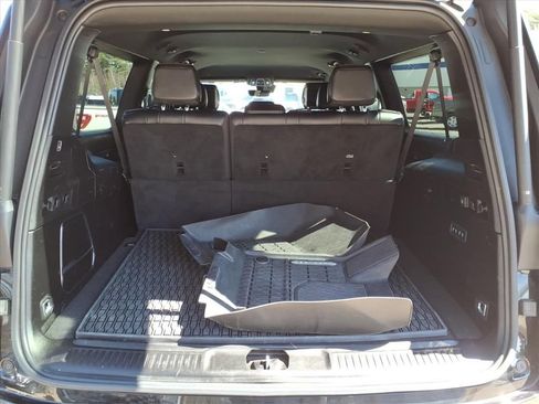 Used 2024 Jeep Wagoneer L Series III w/ Flexible Seating Group image 15