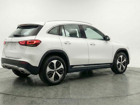 Used 2025 Mercedes-Benz GLA 250 image 9