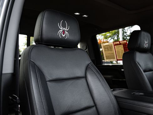 Used 2020 Chevrolet Silverado 2500 LTZ w/ LTZ Premium Package image 34