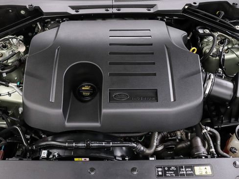 Used 2021 Land Rover Defender 90 First Edition AWD/4WD image 36
