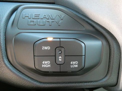 Used 2026 RAM 3500 Big Horn AWD/4WD image 26