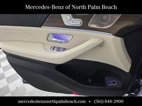 New 2026 Mercedes-Benz GLS 450 4MATIC image 19