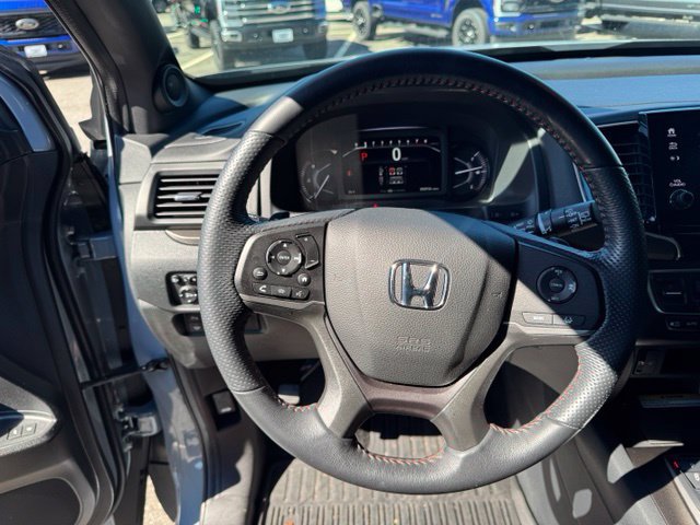 Used 2023 Honda Passport TrailSport image 14