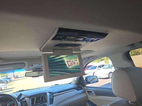 Used 2017 GMC Yukon Denali w/ Open Road Package image 31