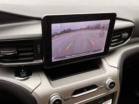 Used 2020 Ford Explorer XLT w/ Equipment Group 202A image 33