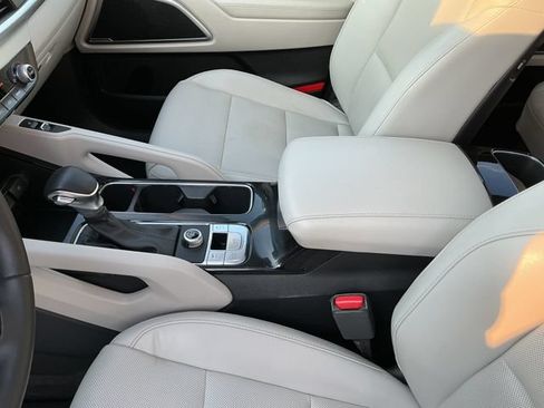 Used 2020 Kia Telluride S w/ S 8 Passenger Seating Package FWD image 24