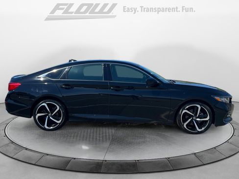 Used 2018 Honda Accord Sport image 10