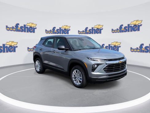 New 2026 Chevrolet TrailBlazer LS w/ LS Confidence Package AWD/4WD image 2