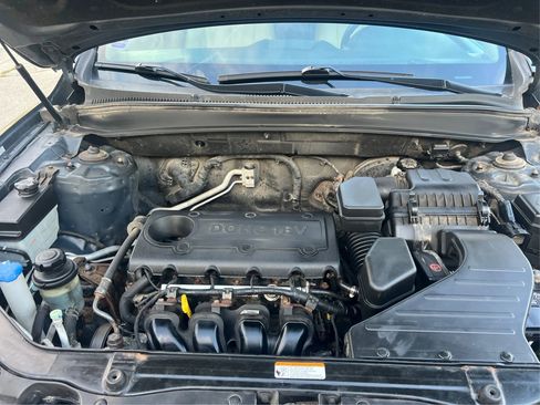 Used 2011 Hyundai Santa Fe Limited image 23