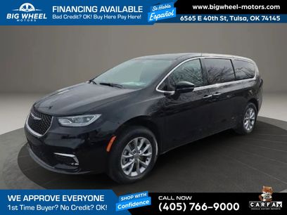 Used 2024 Chrysler Pacifica Touring-L