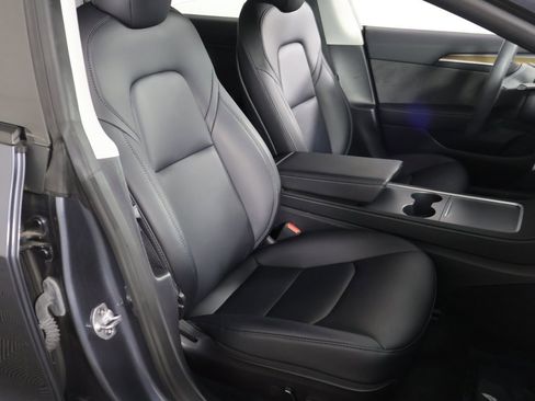 Used 2023 Tesla Model 3 Standard Range image 28