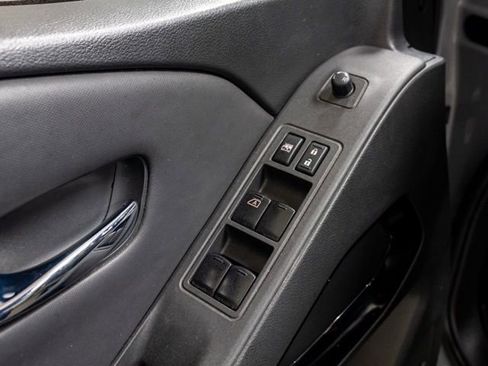 Used 2022 Nissan Frontier PRO-4X w/ Pro-4X Premium Package image 11