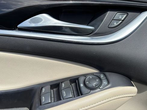 Used 2019 Buick Enclave Essence w/ Trailering Package, 5000 lbs. FWD image 24