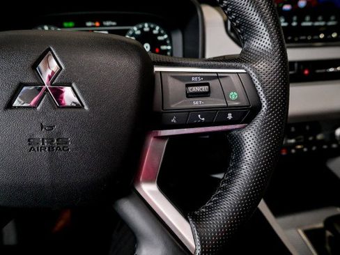 Used 2024 Mitsubishi Outlander SEL Black Edition image 35