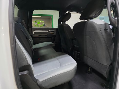 Used 2021 RAM 2500 Big Horn image 22