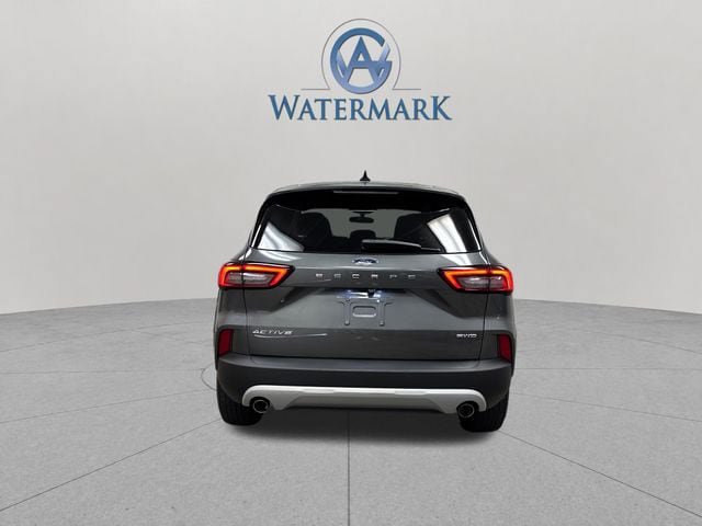 Used 2023 Ford Escape Active AWD/4WD image 4