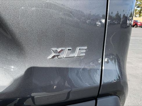Used 2021 Toyota RAV4 XLE FWD image 30