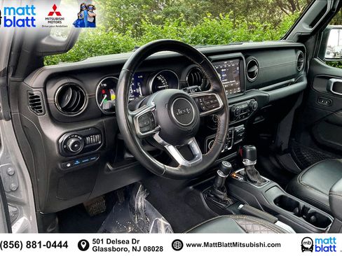 Used 2022 Jeep Wrangler Unlimited Sahara image 14