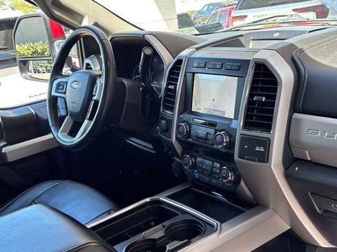 Used 2020 Ford F250 Lariat w/ Lariat Ultimate Package AWD/4WD image 33