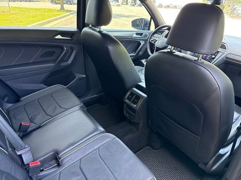 Used 2022 Volkswagen Tiguan SEL R-Line AWD/4WD image 13