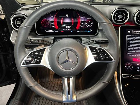 Used 2025 Mercedes-Benz C 300 4MATIC Sedan image 27