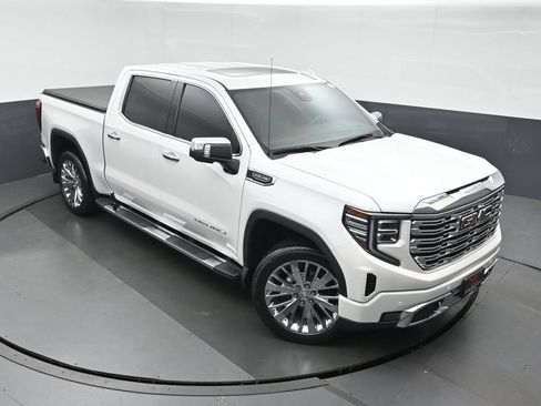 Used 2023 GMC Sierra 1500 Denali AWD/4WD image 33