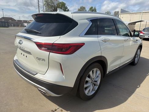 Certified 2019 INFINITI QX50 Essential w/ Proassist Package image 5