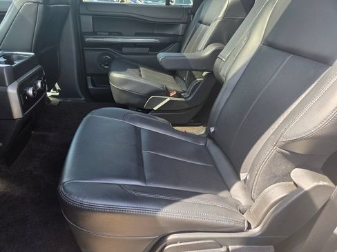 Used 2021 Ford Expedition XLT RWD image 25