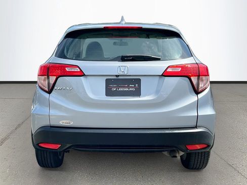 Used 2017 Honda HR-V LX image 6
