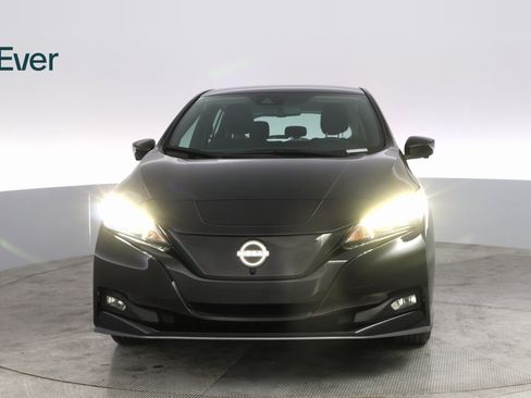 Used 2024 Nissan Leaf SV Plus image 3