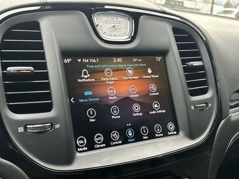 Used 2023 Chrysler 300 C image 17