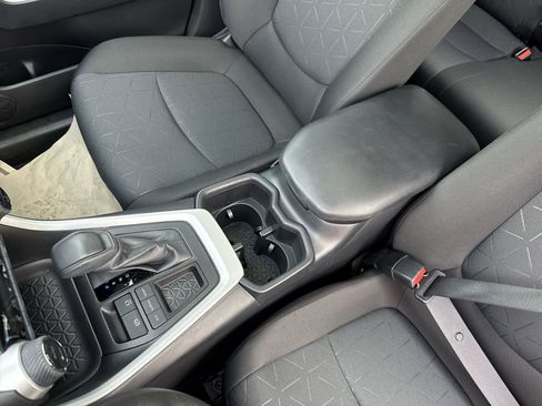 Certified 2025 Toyota RAV4 XLE w/ Convenience Package FWD image 23