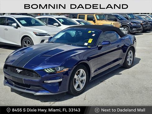 Used 2020 Ford Mustang EcoBoost image 2