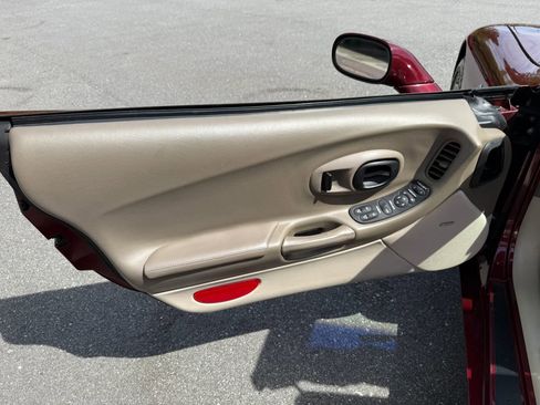 Used 2003 Chevrolet Corvette Convertible w/ Preferred Equipment Group1 image 20