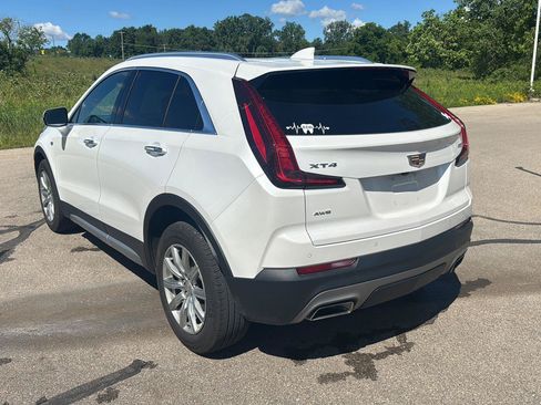 Used 2023 Cadillac XT4 Premium Luxury AWD/4WD image 3