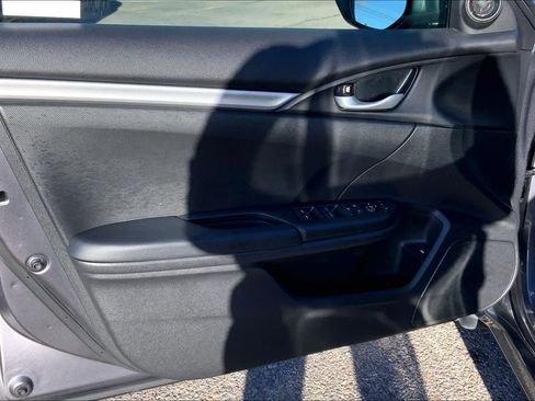 Used 2019 Honda Civic Sport image 19
