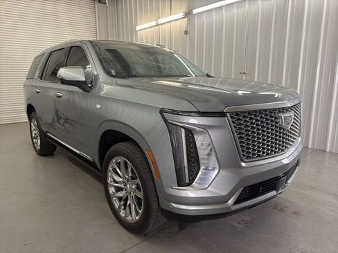 Certified 2025 Cadillac Escalade Premium Luxury Platinum w/ LPO, Radiant Package RWD image 1