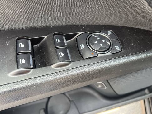 Used 2017 Ford Fusion SE w/ Equipment Group 601A FWD image 13