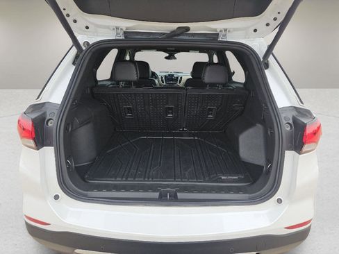 Used 2022 Chevrolet Equinox Premier AWD/4WD image 16