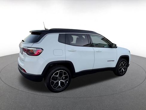 Used 2025 Jeep Compass Limited AWD/4WD image 15