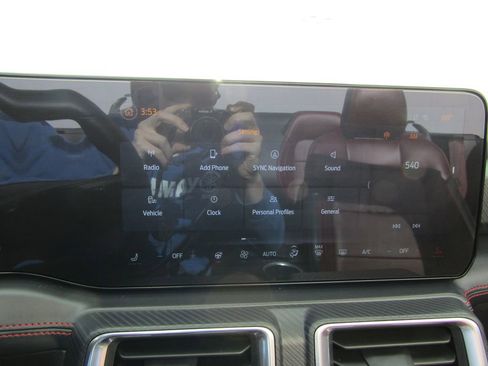 Used 2025 Ford Mustang GT Premium RWD image 31