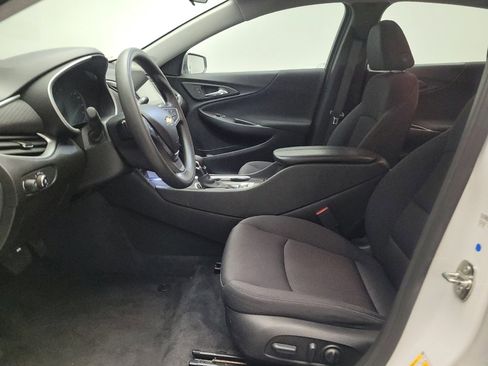 Used 2022 Chevrolet Malibu LT FWD image 17