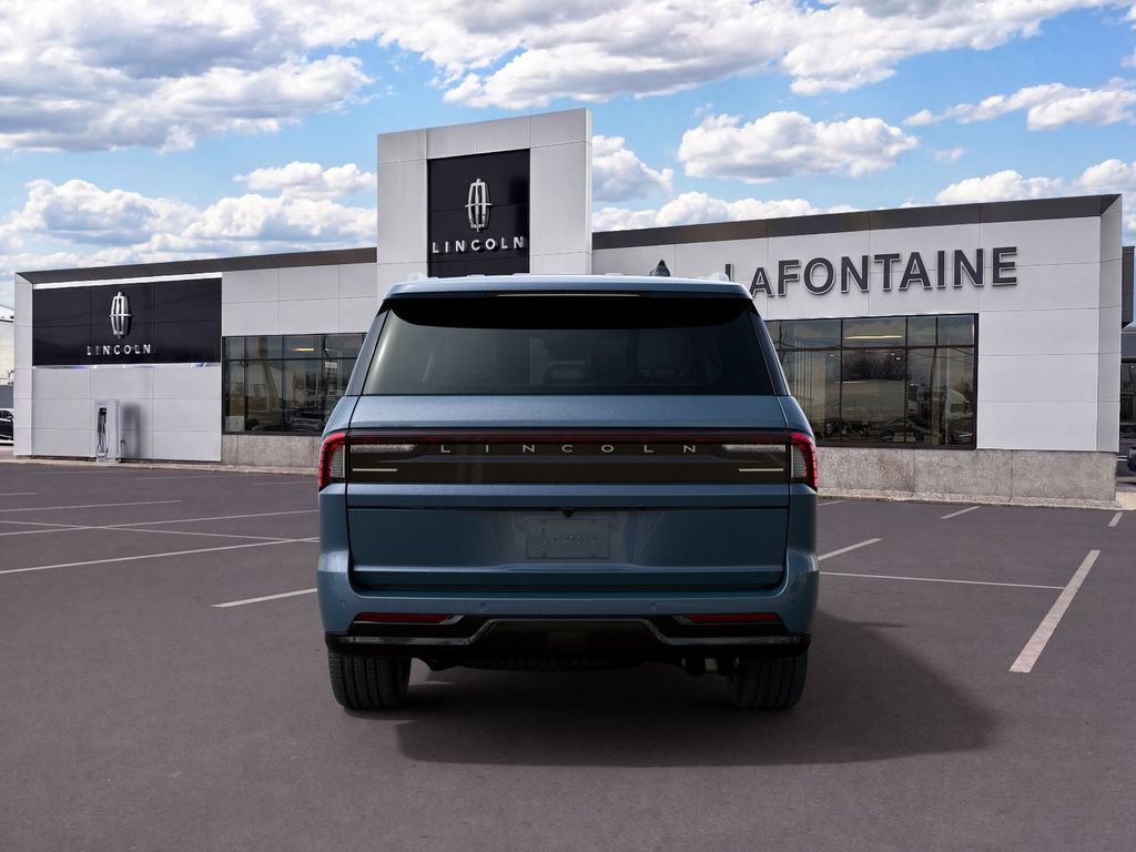 New 2027 Lincoln Navigator Premiere AWD/4WD image 7