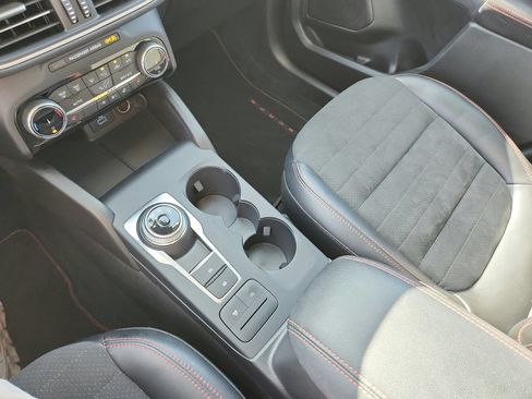 Used 2022 Ford Escape SEL w/ SEL Stealth AWD Package image 16