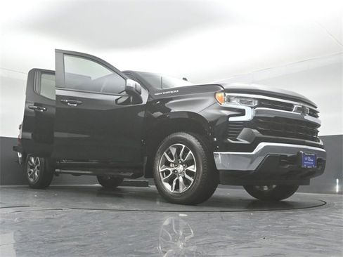 Used 2023 Chevrolet Silverado 1500 LT image 48