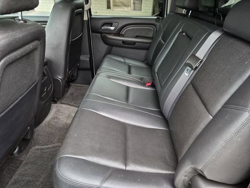 Used 2011 GMC Sierra 2500 Denali AWD/4WD image 18